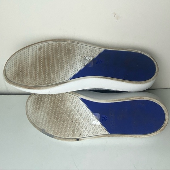 Rothy's The Original Slip On Sneaker Size 7.5 Weave Blue White Knit - Picture 7 of 9